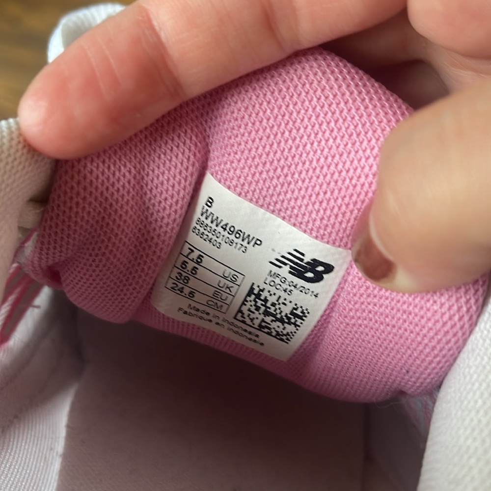 New Balance 496 Women’s Walking Shoe - Picture 4 of 7